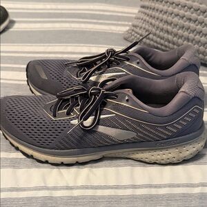 Brooks Gray Athletic Running Shoes